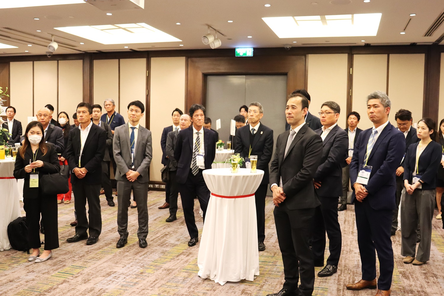 The Automobile Division and the Finance, Insurance & Securities Division hold joint networking party